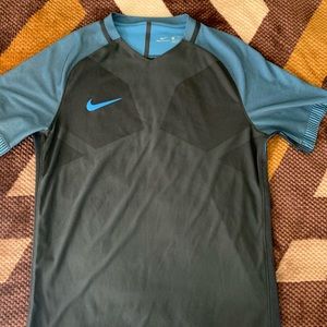 Nike dri fit top